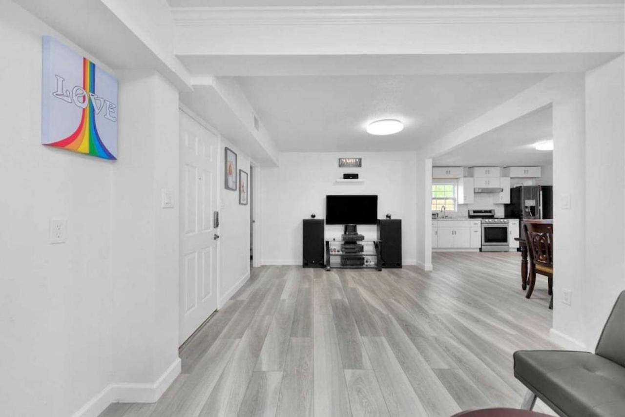 Near Fort Walton Beach, Peaceful 5 Bedrooms House エクステリア 写真
