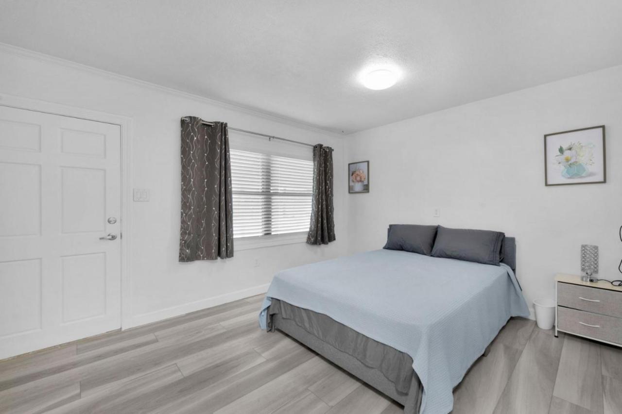 Near Fort Walton Beach, Peaceful 5 Bedrooms House エクステリア 写真