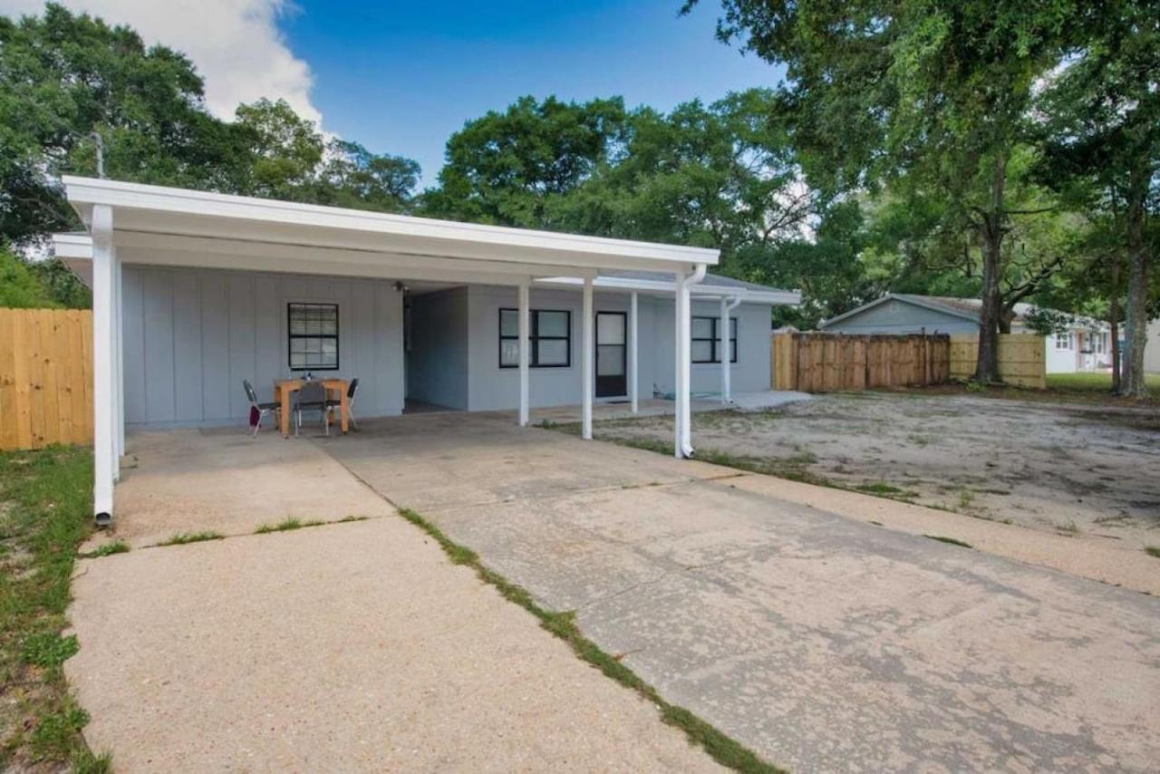 Near Fort Walton Beach, Peaceful 5 Bedrooms House エクステリア 写真
